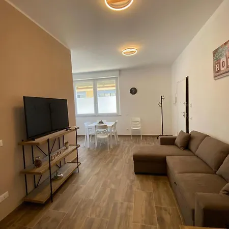 Dante 2 Apartment Ceparana