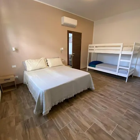 Apartment Dante 2 Ceparana